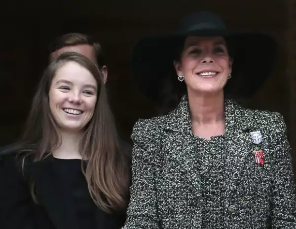 Alexandra de Hannover y Carolina de Mónaco