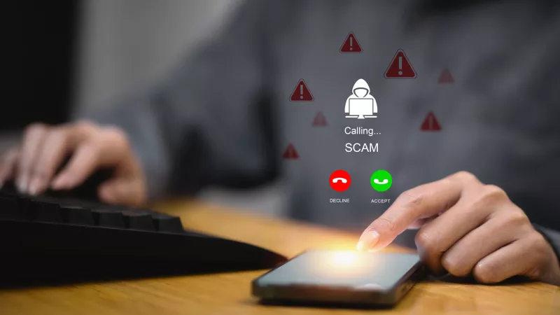 Te llaman "de la compañía" para registrar tu línea, pero en realidad es un nuevo intento de fraude: así opera