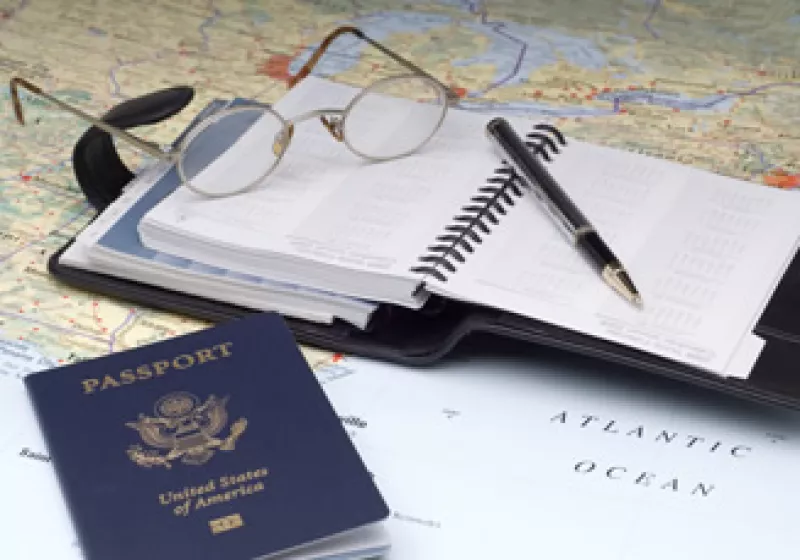 Los viajeros deberán pasar por una investigación de antecedentes y toma de huellas digitales para entrar al programa. (Foto: Photos to go)