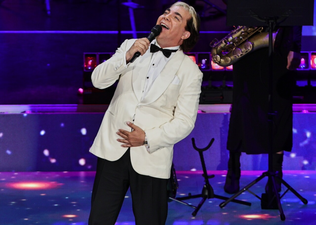 Cristian Castro revela qué carrera quiere estudiar tras graduarse de la preparatoria