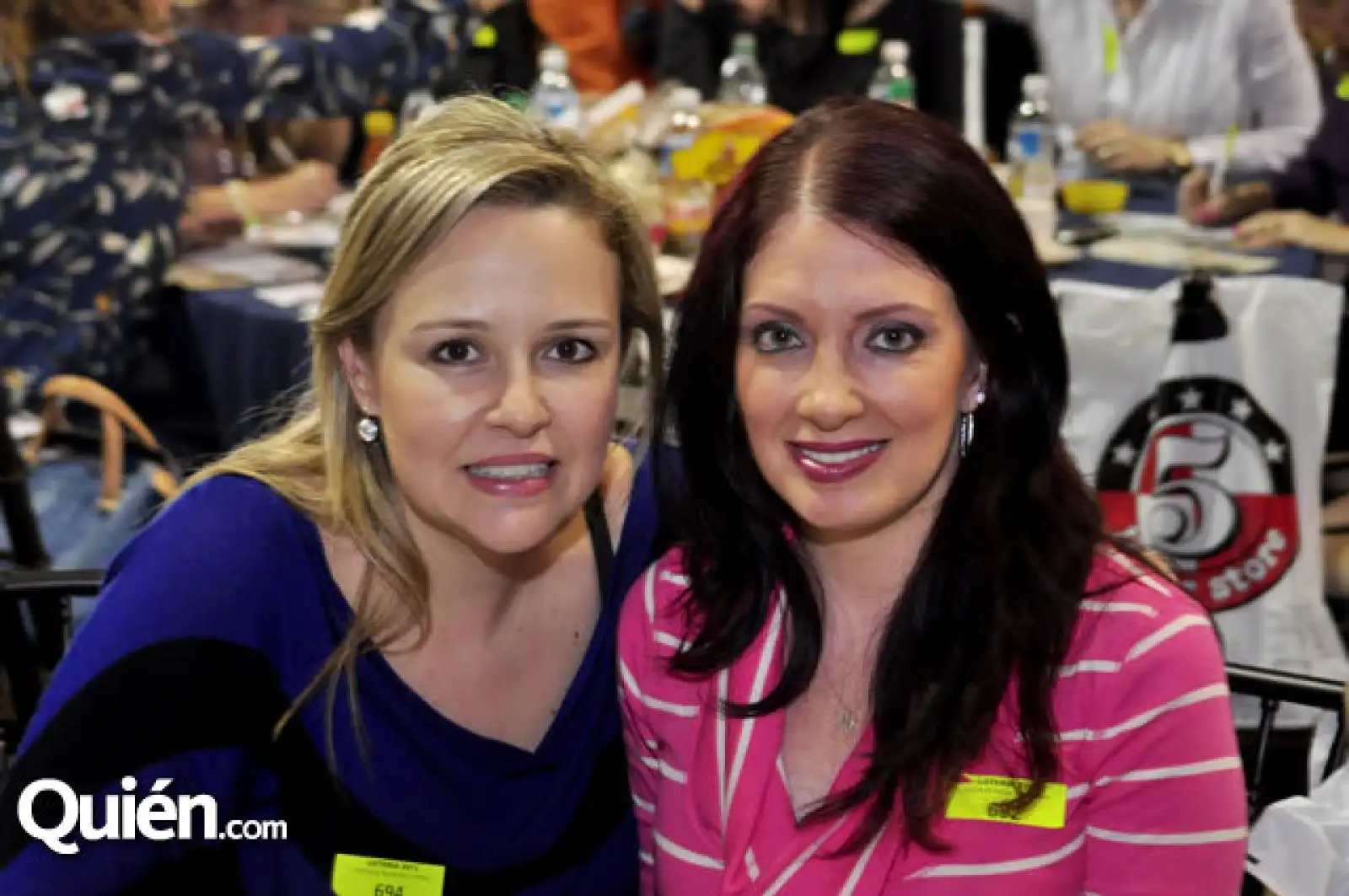 Gaby de Arévalo y Noelia de Durán