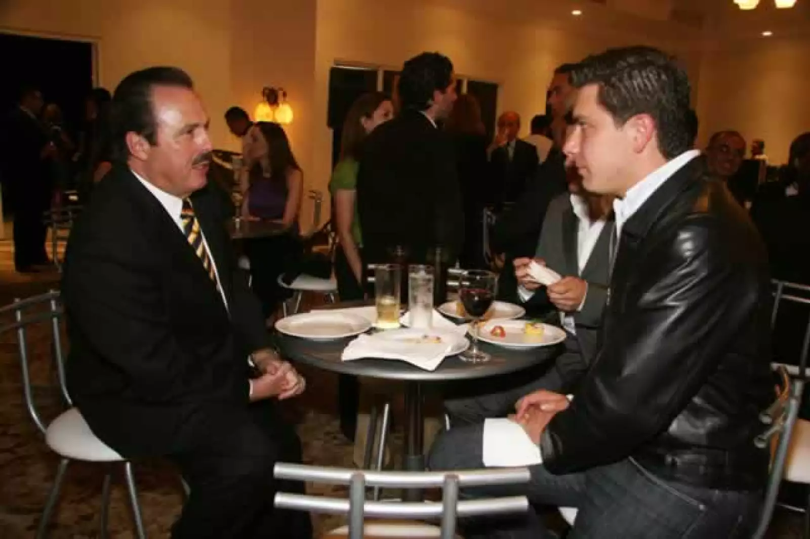 Premio Anáhuac a Laura Barrera Fortoul (Directora General DIF Edo. de México)