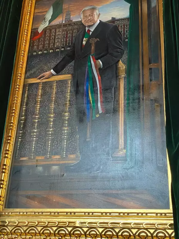 retrato-amlo-palacio-nacional.jpeg