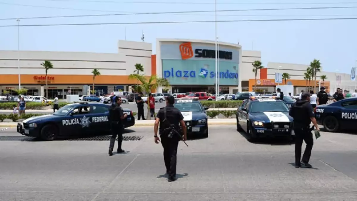 Policías federales investigan luego de un ataque