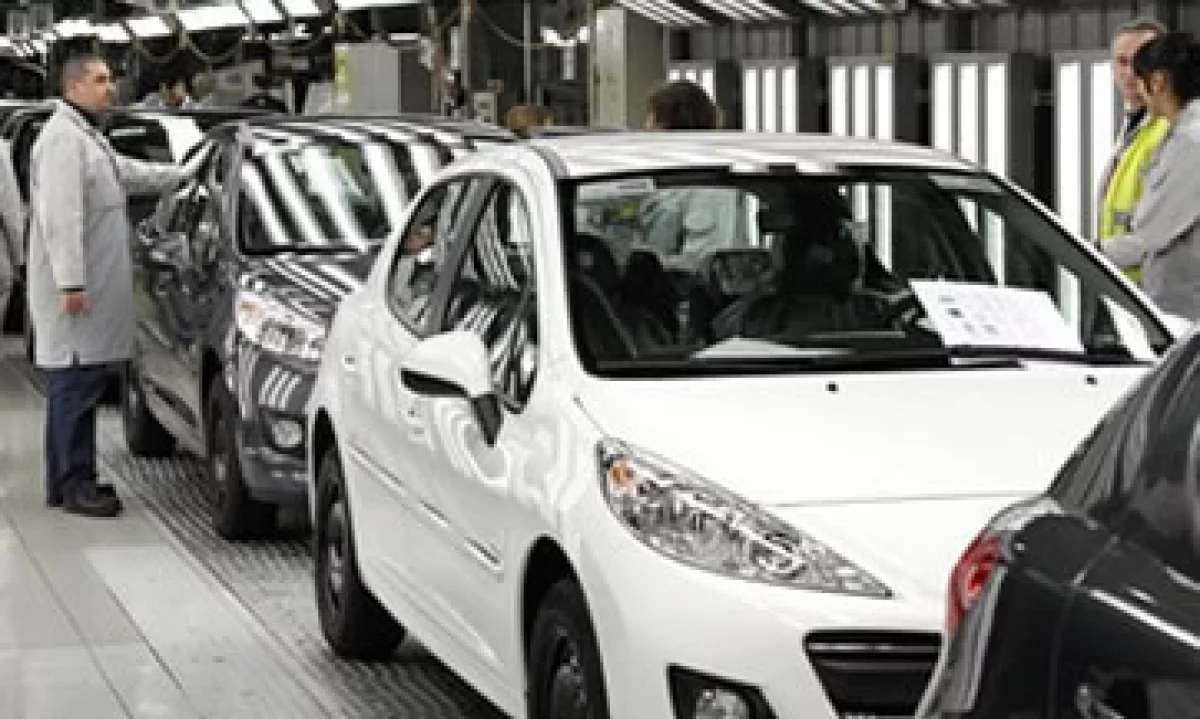 Peugeot no ofrecería dividendos durante el tiempo que dure el plan de rescate. (Foto: Reuters)