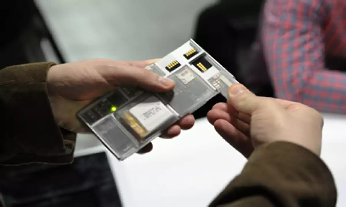Google ha renunciado a producir algunas partes de estos teléfonos con impresoras 3D. (Foto: AFP)