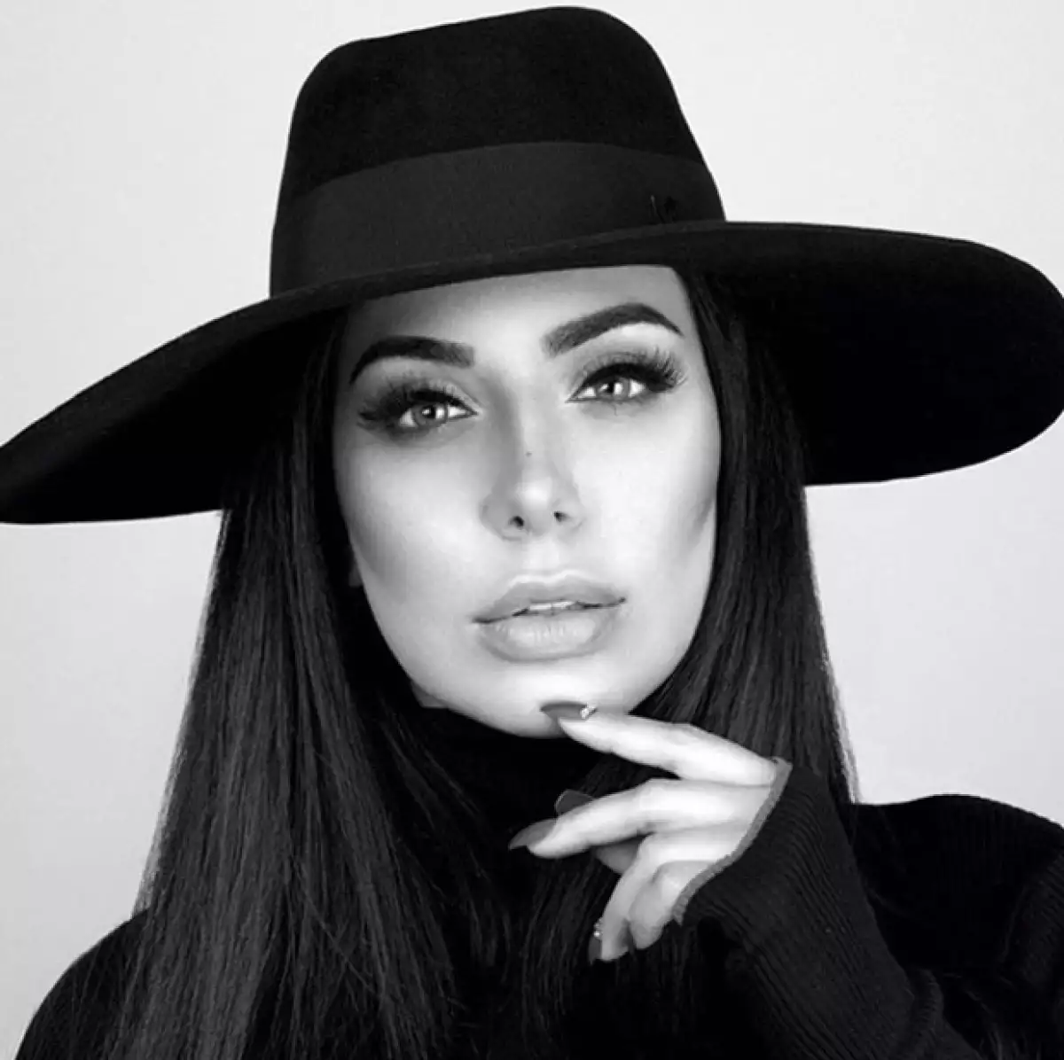 Su estilo de vida también es muy parecido al de la esposa de Kanye.