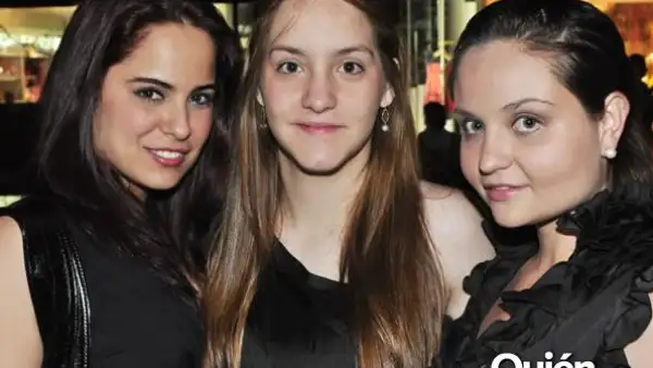 Desfile en la Plaza 401