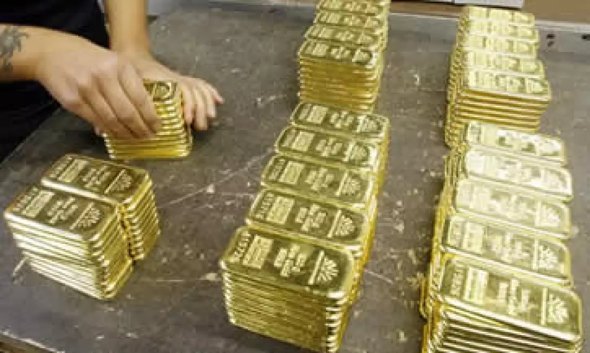 México ha adquirido 98 toneladas de oro durante el año, por un valor de 5,300 mdd. (Foto: Reuters)