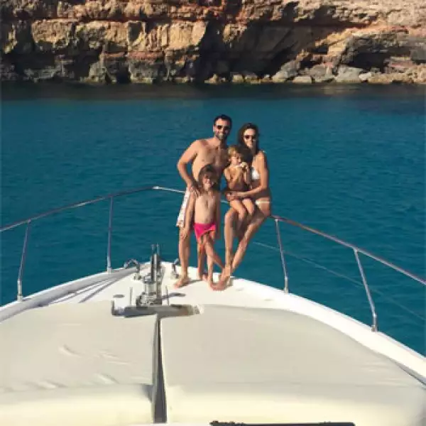 Alessandra Ambrosio y su familia en la Isla de Formentera
