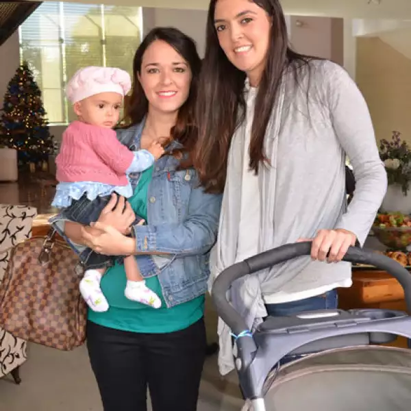 Cris Solórzano y Emilia Valencia.