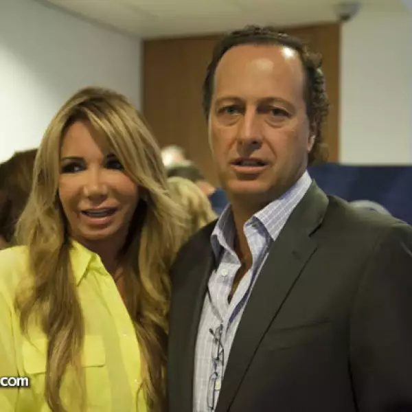 Olympia Hernández Pons,Santiago Saldivar