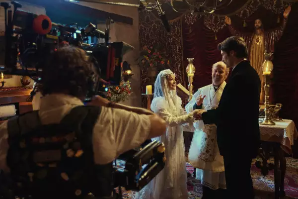 Foto de una escena de la serie de Netflix 'Cien años de soledad'