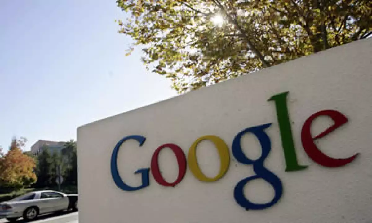 Los fabricantes de teléfonos que llevan el programa Android de Google están siendo demandados por Apple y Microsoft. (Foto: AP)