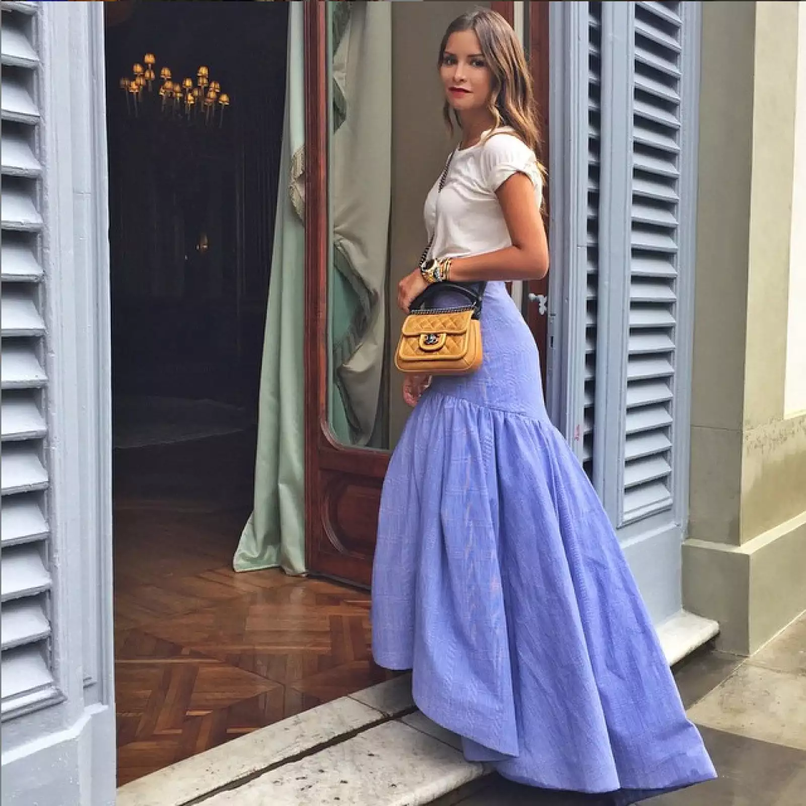 Elegancia total, Luisa Fernanda en shooting para LuisaViaRoma durante su Style Lab.