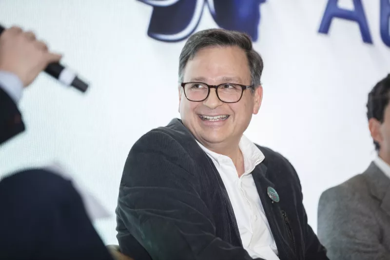 andres omaña