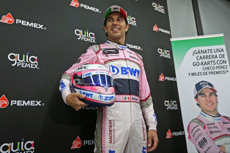 'Checo' Pérez renueva con Force India para temporada 2019