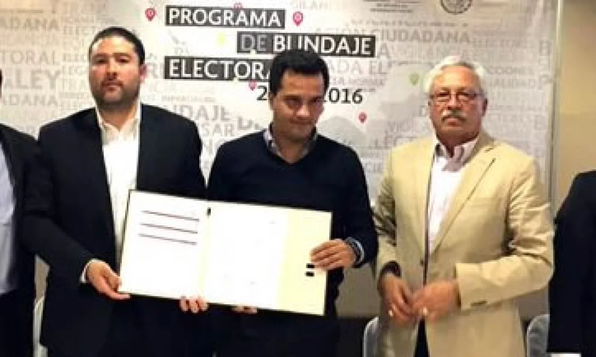 Las autoridades firmaron el acuerdo para instalar los Comités Preventivos. (Foto: Twitter/@SEDESOL_mx)