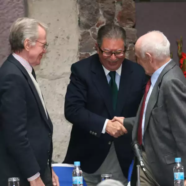 Homenaje a Jacobo Zabludovsky y Leon Davidoff.