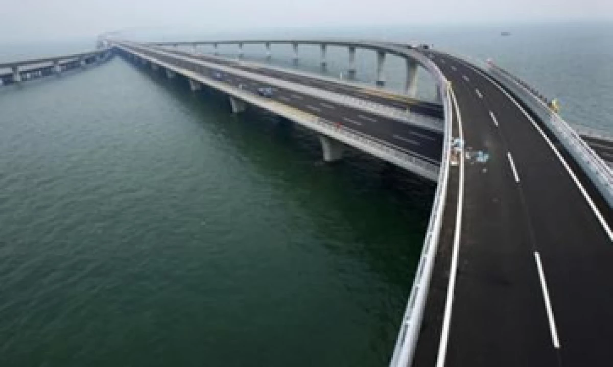 De acuerdo con los Récord Mundiales Guinnes, el puente más largo sobre agua estaba en Louisiana. La obra china es 4 km más larga. (Foto: Reuters)