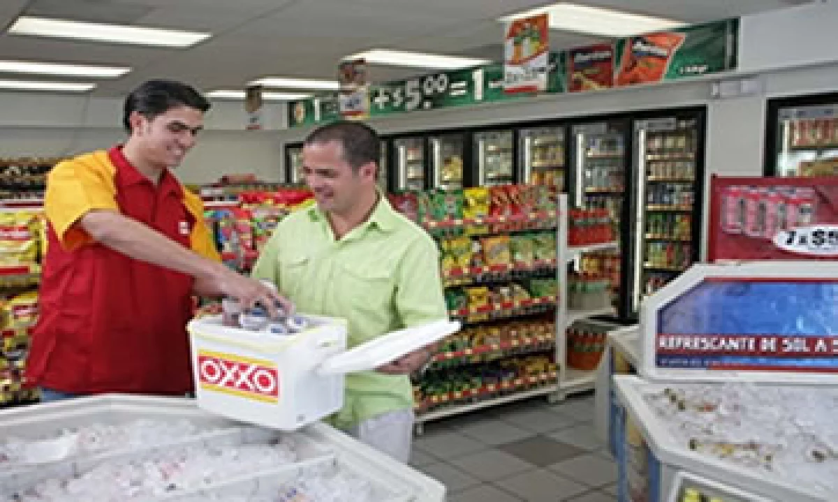 En el segundo trimestre, Oxxo tuvo un desempeño en ventas muy superior al observado por los grupos de autoservicio, incluido Walmart.(Foto: Cortesía de Femsa)