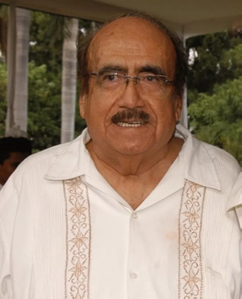 Luego de varios días hospitalizado en Estados Unidos, el periodista falleció este martes por la mañana.