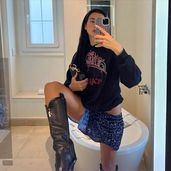 dua-lipa-botas.jpg