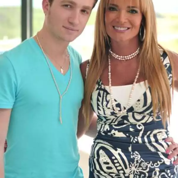 Tomás Poblete y Verónica Lepeley Cambiaso