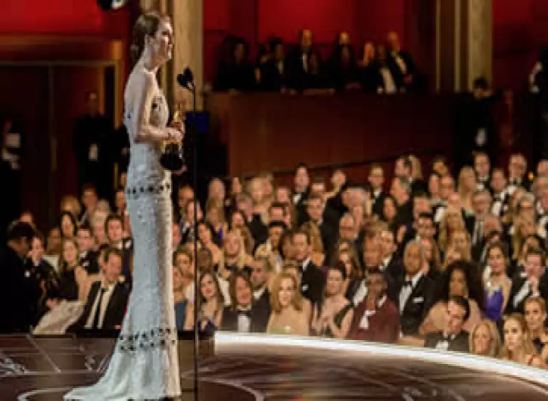 Lo que empezó por el enojo de la actriz Jada Pinkett Smith después de que la Academia no contemplase a su esposo para una nominación, se ha convertido en un movimiento de igualdad en la industria.