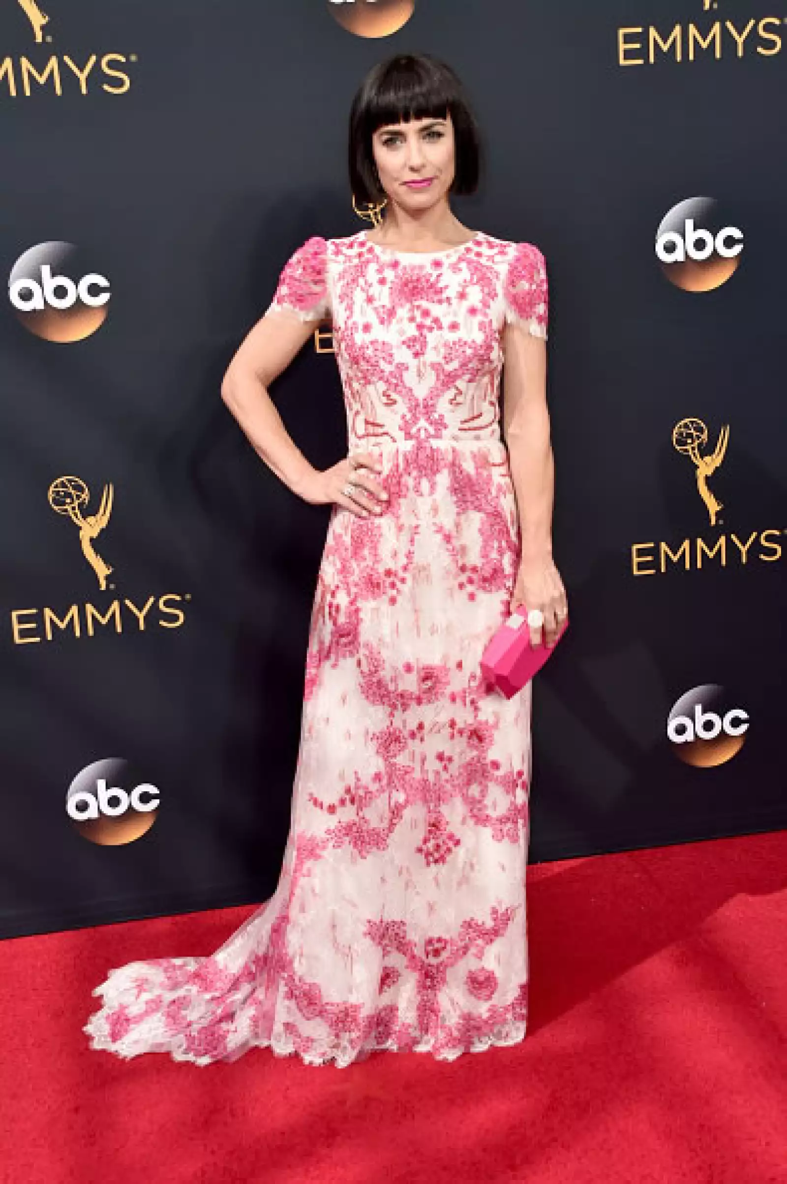 Constance Zimmer en Monique Lhuillier.