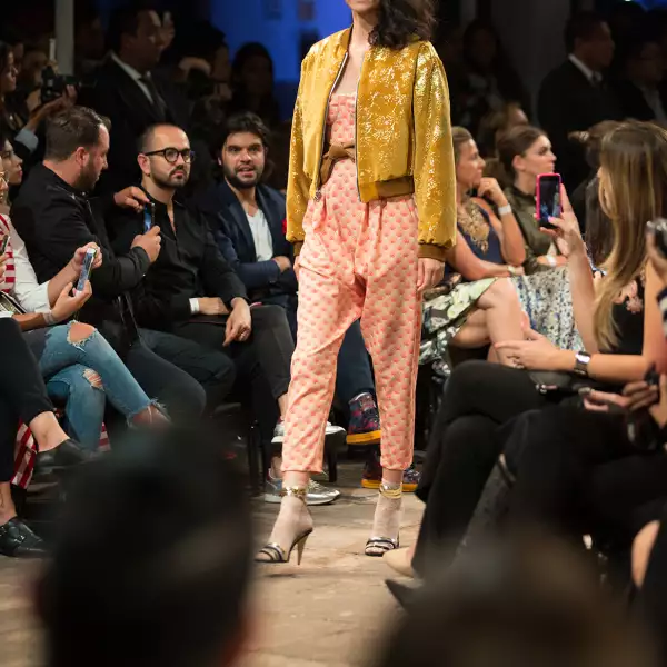 Mercedes Benz Fashion Week: Pasarela de Sandra Weil