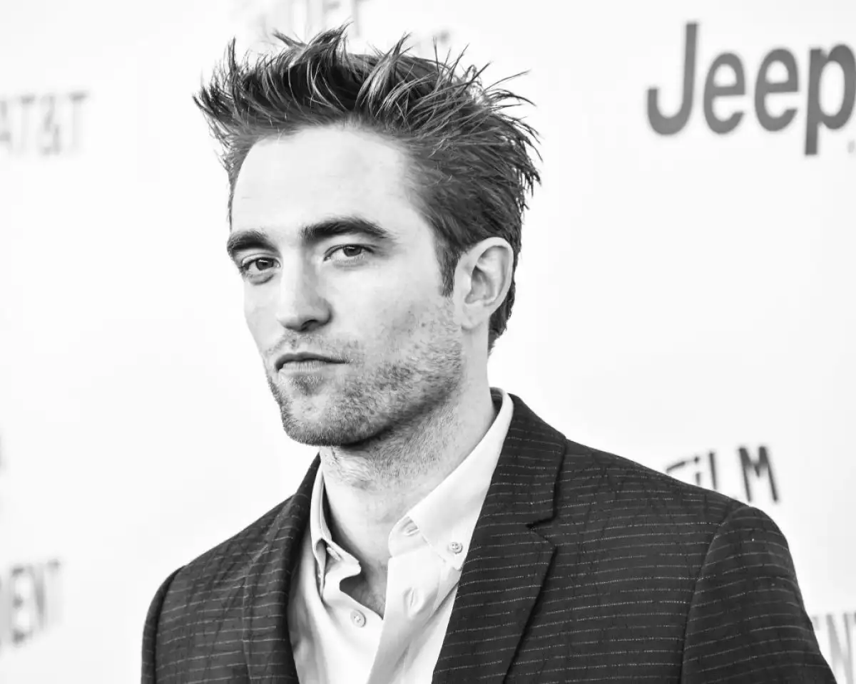 Robert Pattinson