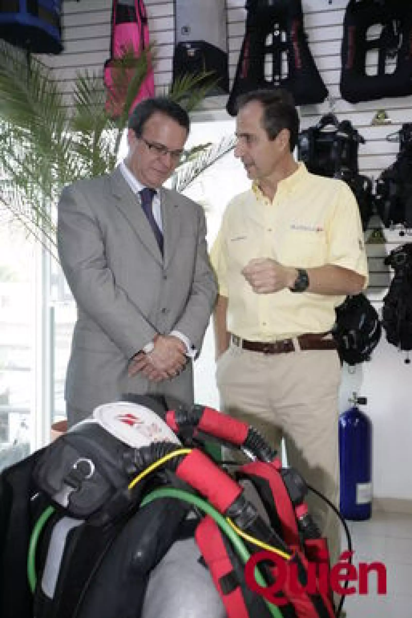 Héctor de la Canal, Luis Sánchez