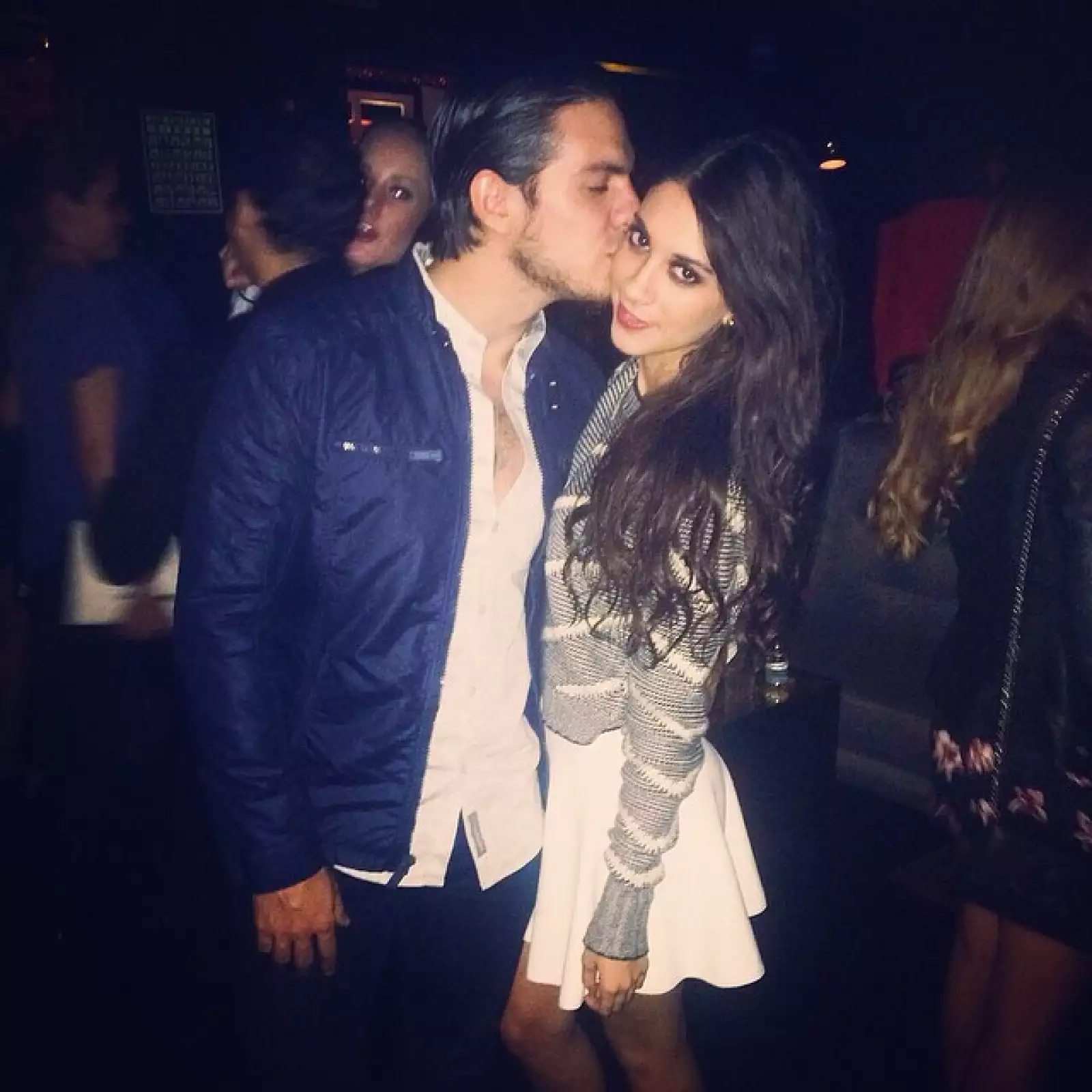 Además de viajar juntos acostumbran divertirse en compañía.