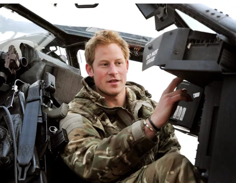 El real inglés declaró que siente `sabor a sangre en la boca´ cuando le dan la orden de iniciar ataques contra los talibanes en la guerra de Afganistán.