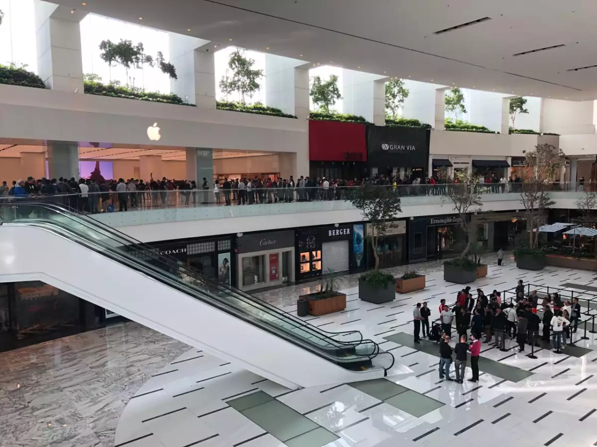 Así lucía la Apple Store de Santa Fe