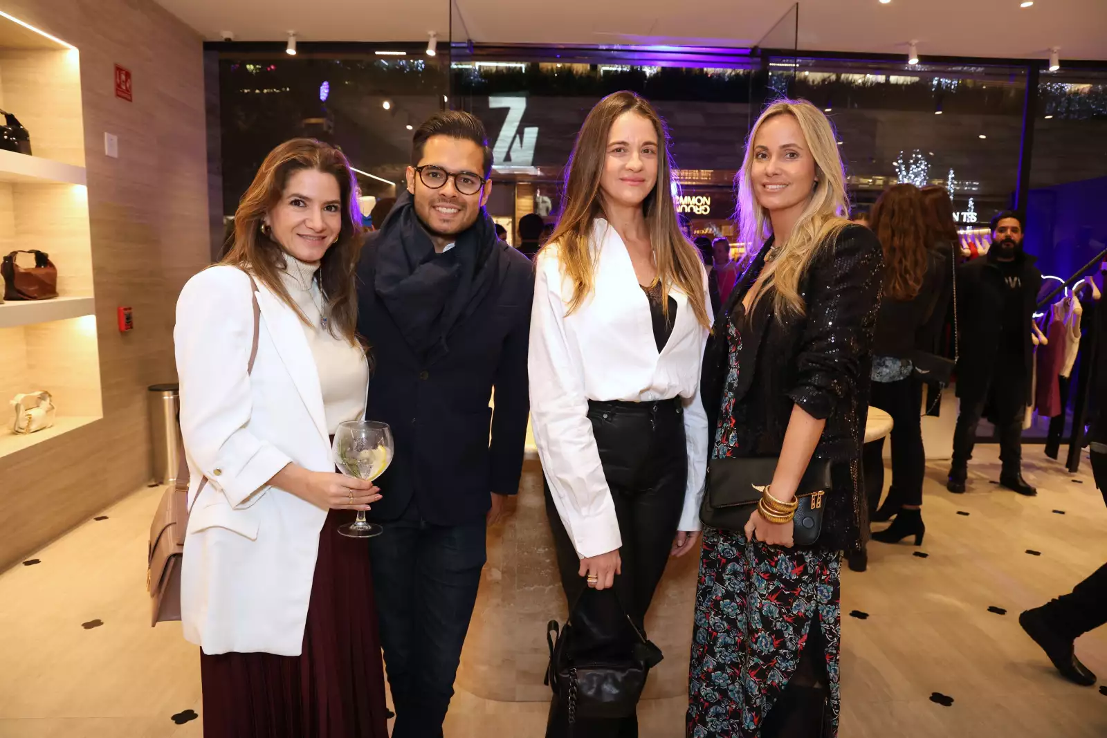 Siry Mobayed, Rafael Roig, Kristen Sosa y Elena Muuls 