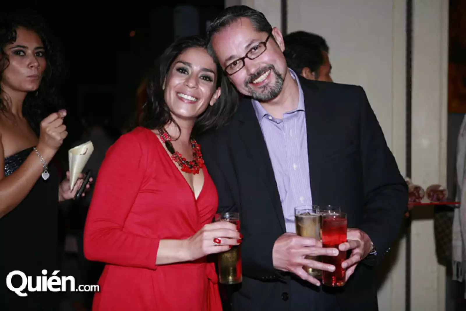 Vanessa Ponce,Alfredo Flores