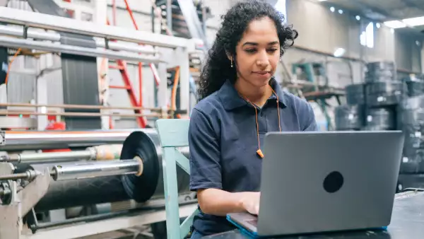 El desafío de crear más y mejores espacios para mujeres en STEM