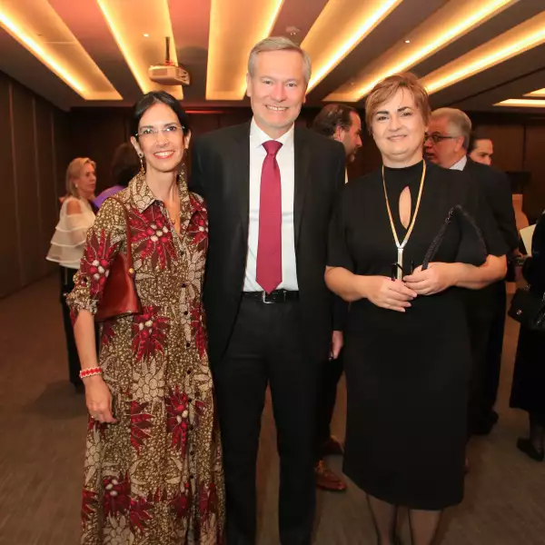 Tatiana Ogliastri, Gautier Mignot y Terezia Sajgalikova