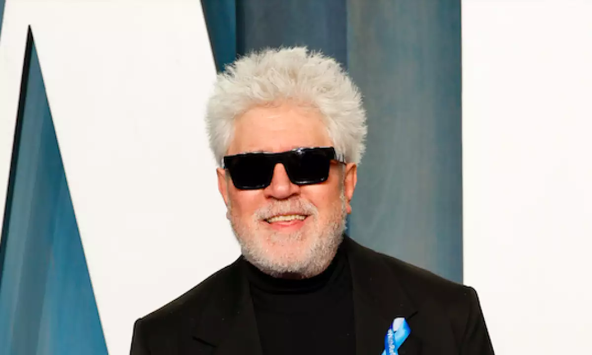 cinta-almodovar-productora-saint-laurent