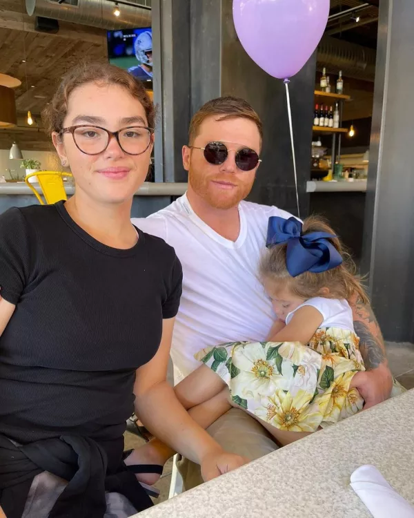 Canelo Álvarez cuenta a quién corrió desde los XV años de su hija