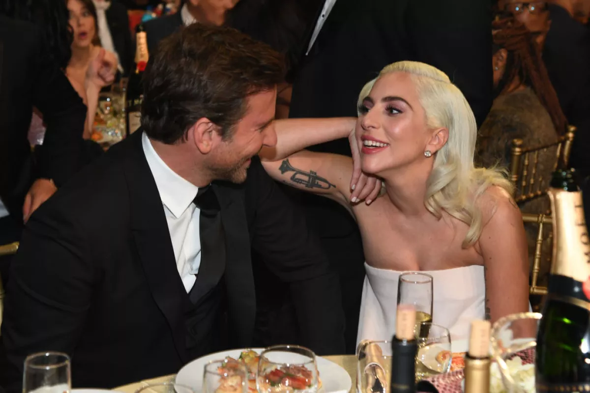 Bradley Cooper y Lady Gaga