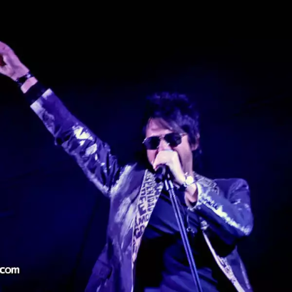 Beto Cuevas en el Woodstock Valle