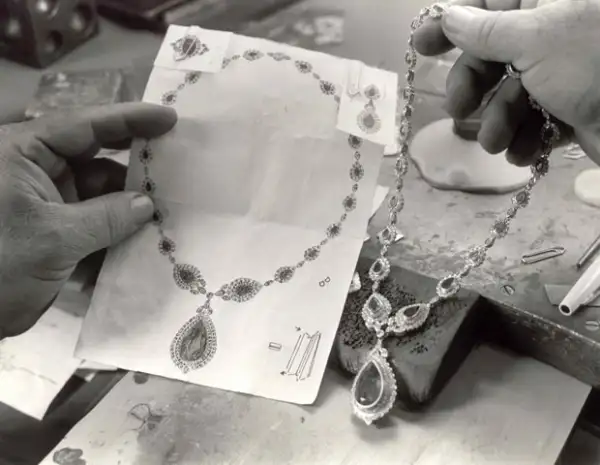 Las joyas de H.Stern han esetado expuestas en museos importantes como el Victoria and Albert Museum en Londres.