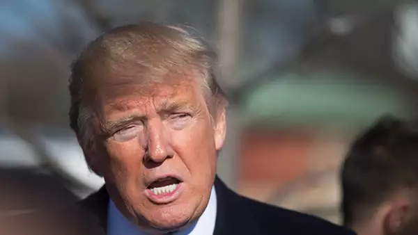 El republicano aseguró que prohibirá a los mexicanos en Estados Unidos mandar dinero a sus familiares, y de ahí se pagará el muro.