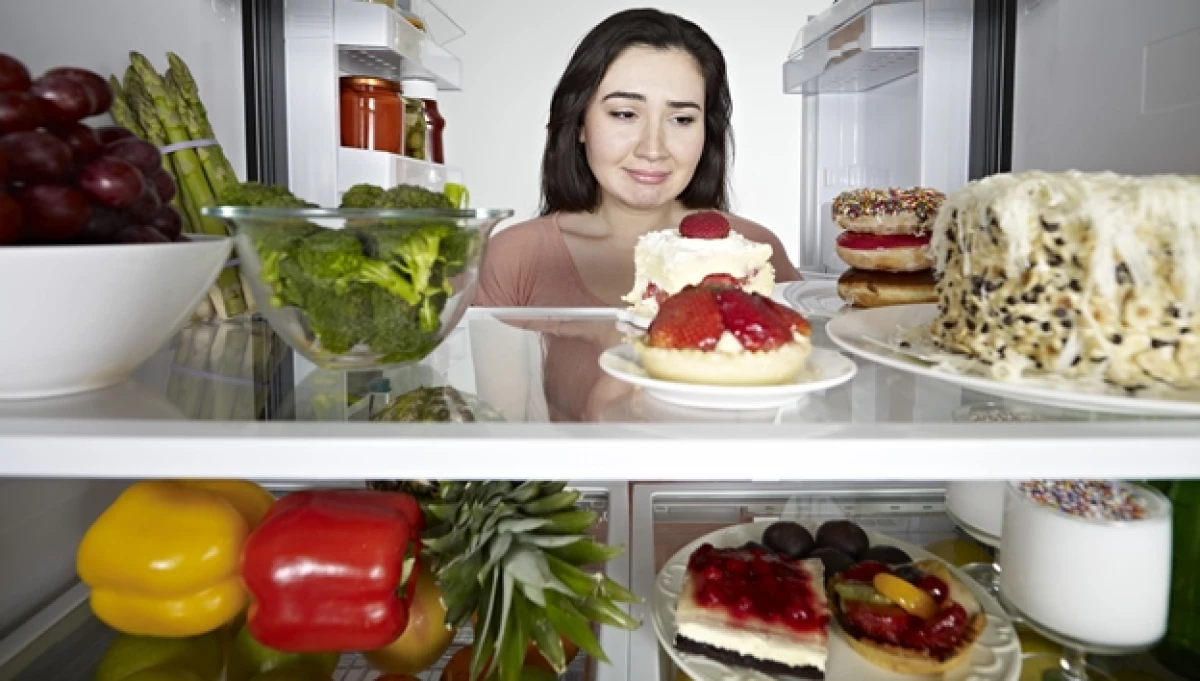 refrigerador comida alimentos dieta postres