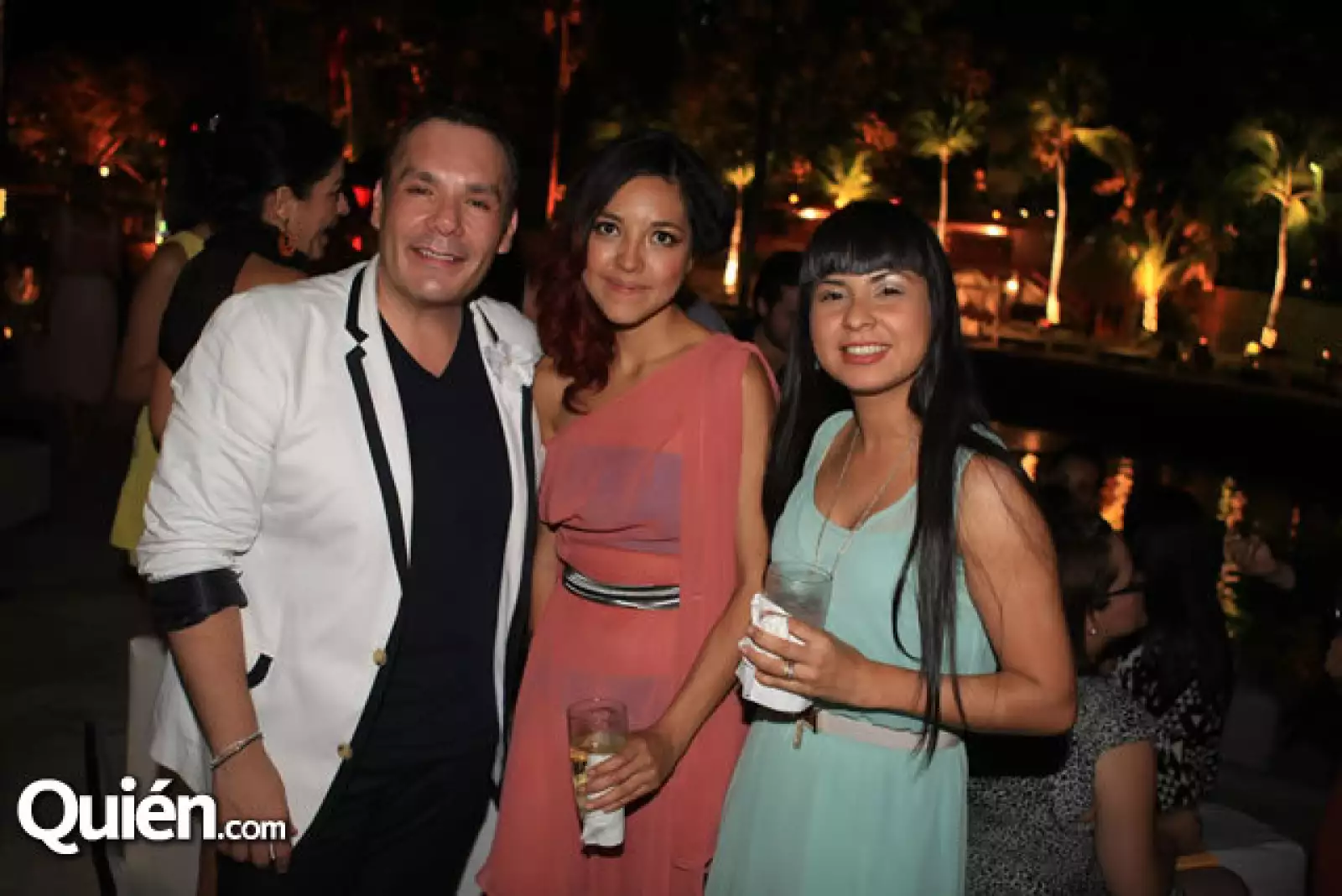 Daniel Espinosa, Natalia Lopez, Vianet Covarrubias