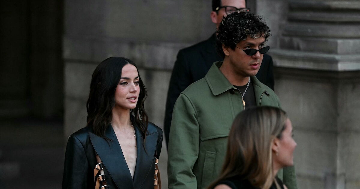 Ana de Armas hace oficial su romance con Beto Montenegro en la Semana de la Moda de París