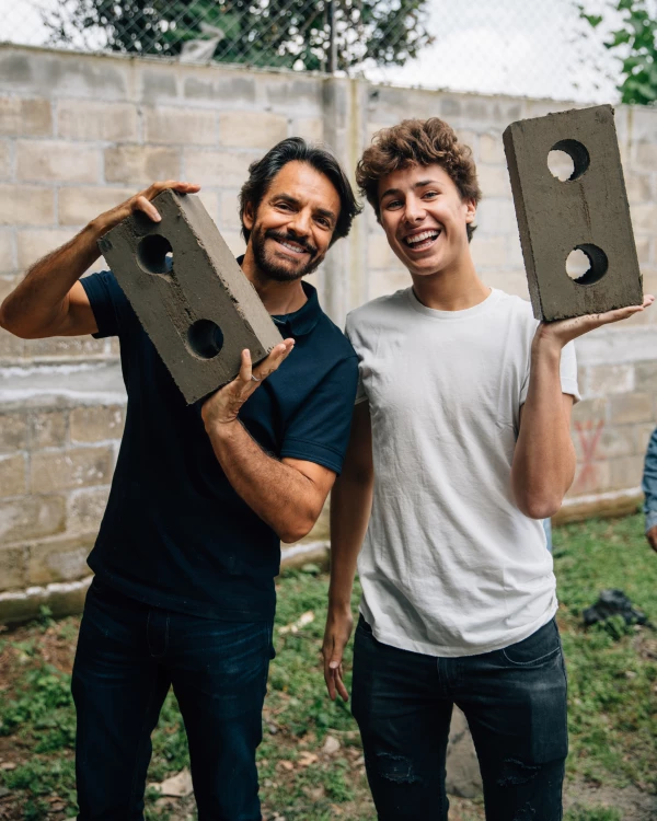 Eugenio Derbez y JuanPa Zurita juntos en este proyecto